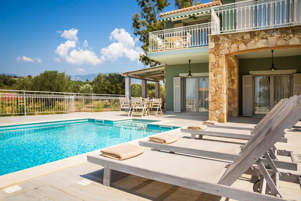 Afrodite Luxury Villa Svoronata Exterior foto