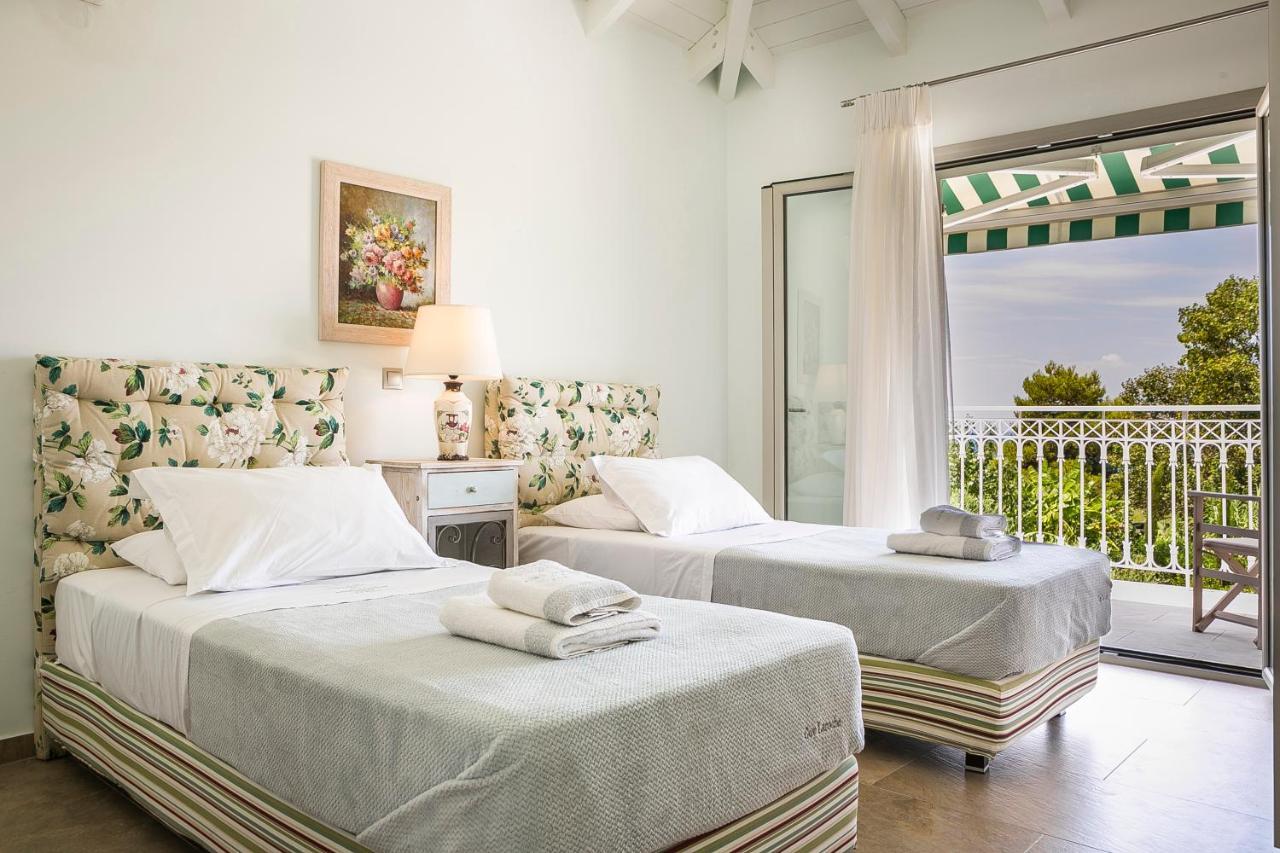 Afrodite Luxury Villa Svoronata Exterior foto